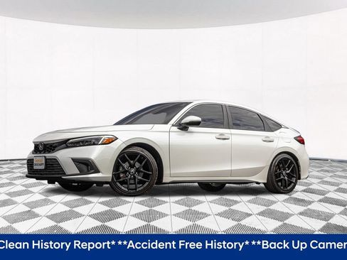 Used 2023 Honda Civic Sport Touring image 2