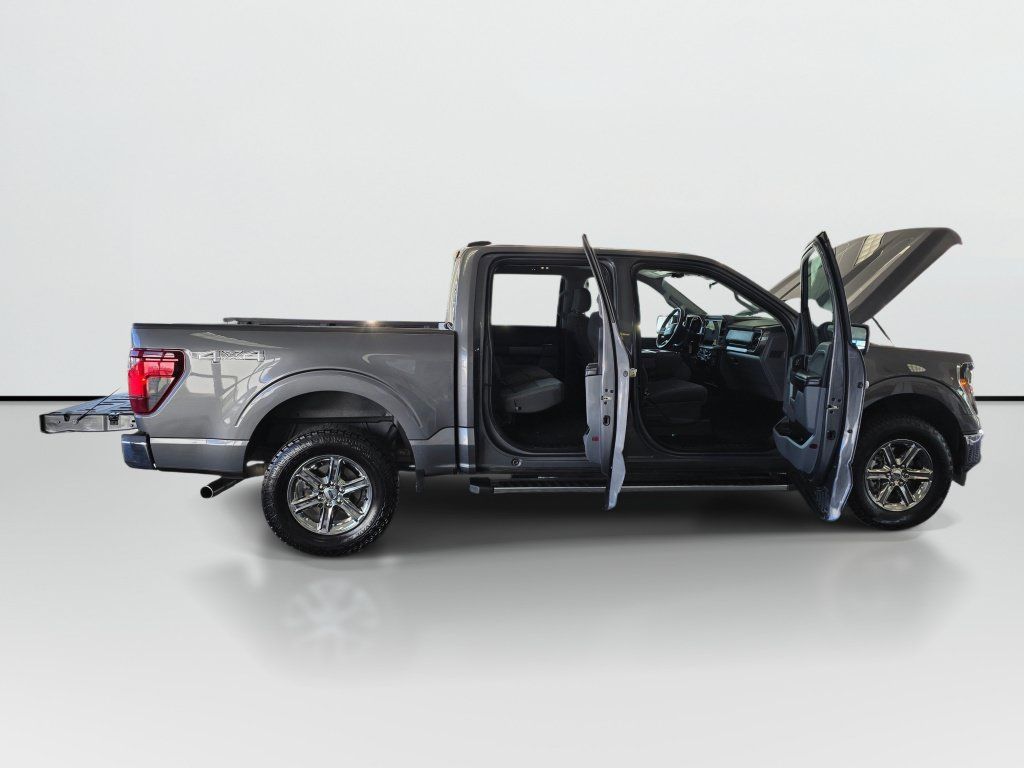 Used 2025 Ford F150 XLT w/ Equipment Group 301A Standard AWD/4WD image 9