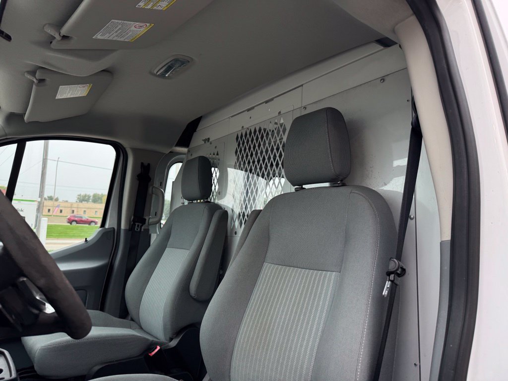 Used 2015 Ford Transit 250 130 Low Roof w/ Exterior Upgrade Package RWD image 6