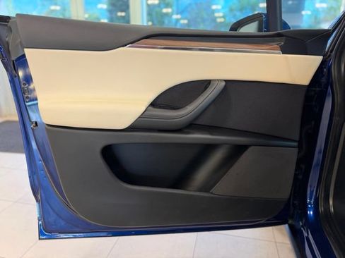 Used 2023 Tesla Model X AWD/4WD image 19
