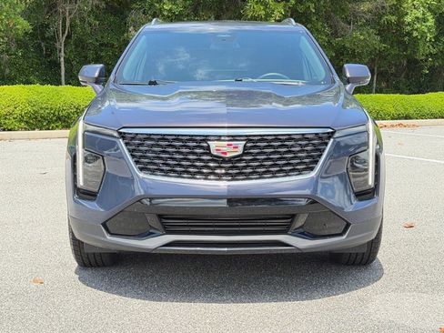 Used 2025 Cadillac XT4 Premium Luxury FWD image 7