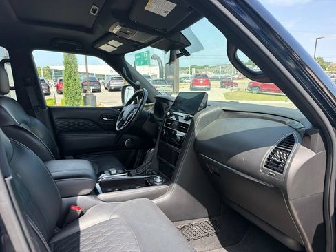 Used 2023 INFINITI QX80 Sensory w/ Cargo Package AWD/4WD image 16