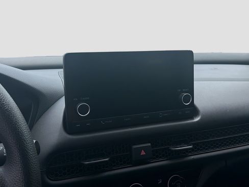 Used 2025 Honda HR-V LX image 12