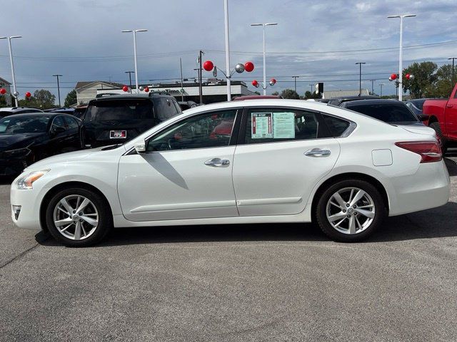 Used 2013 Nissan Altima 2.5 SL w/ Technology Pkg FWD image 7