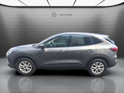 Used 2025 Ford Escape Active AWD/4WD image 7