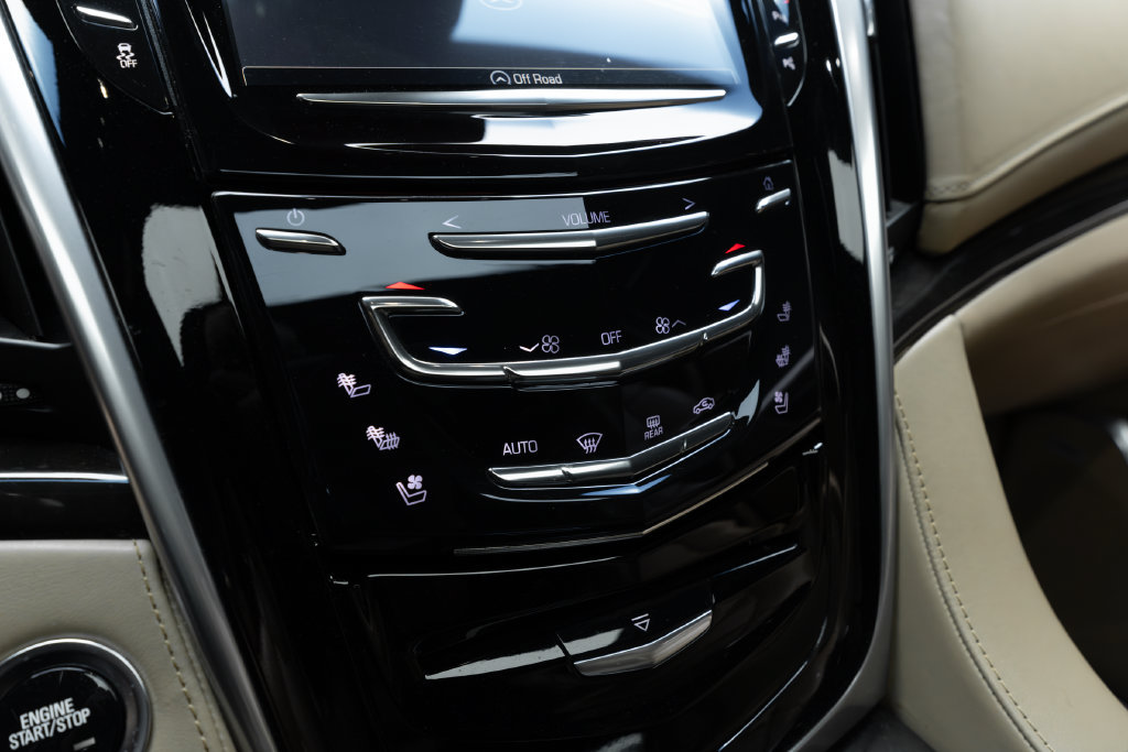 Used 2020 Cadillac Escalade Platinum AWD/4WD image 36