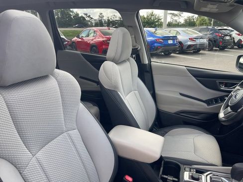 Used 2019 Subaru Forester Premium AWD/4WD image 36