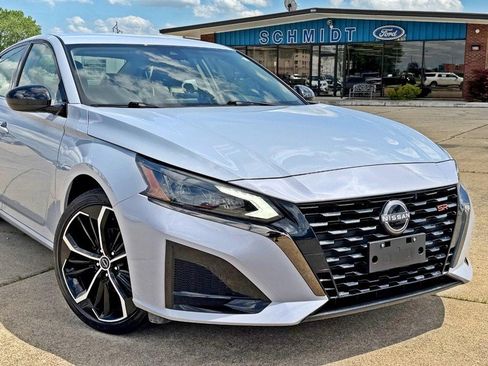Used 2023 Nissan Altima 2.5 SR FWD image 8