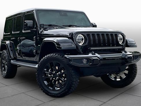 Used 2021 Jeep Wrangler Unlimited Sahara AWD/4WD image 2