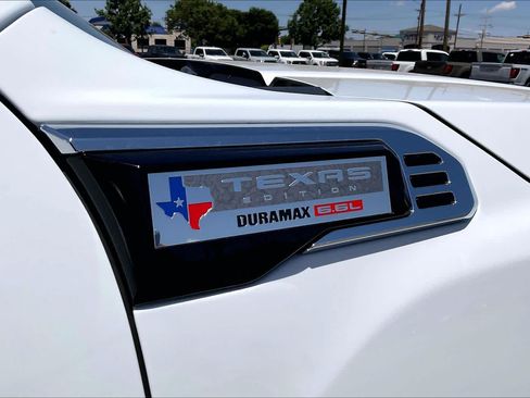 Used 2025 GMC Sierra 2500 SLT w/ Texas SLT Premium Package AWD/4WD image 29