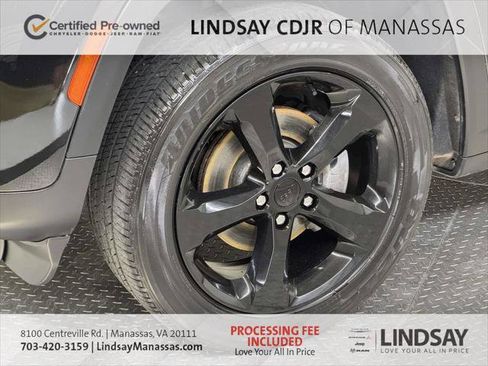 Certified 2023 Jeep Grand Cherokee Altitude AWD/4WD image 11