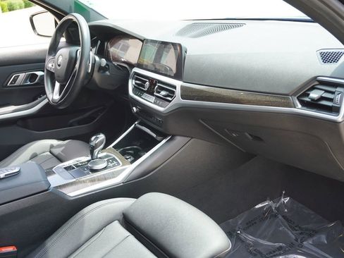 Used 2019 BMW 330i Sedan w/ Driving Assistance Package RWD image 14