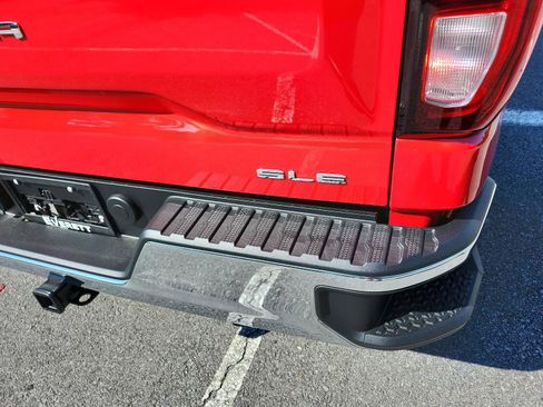 New 2026 GMC Sierra 1500 SLE AWD/4WD image 4