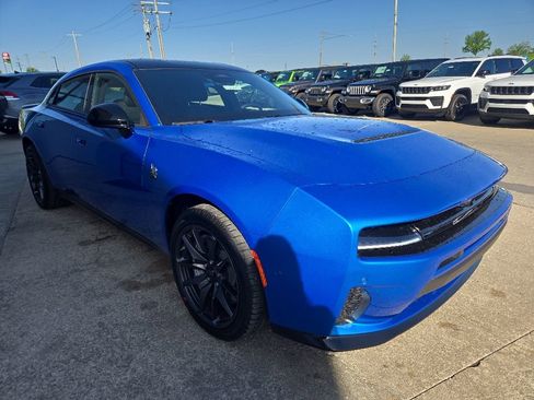 New 2026 Dodge Charger Scat Pack w/ Blacktop Package AWD/4WD image 13