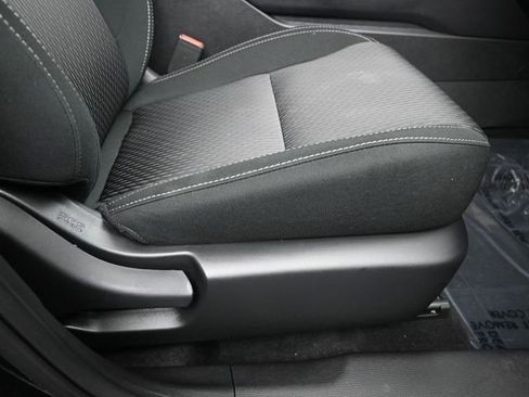 Used 2025 Mitsubishi Outlander ES image 10