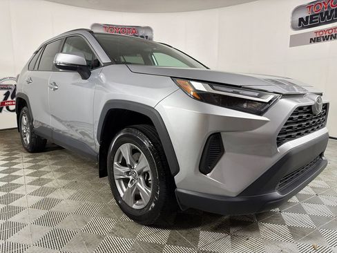 Used 2024 Toyota RAV4 XLE image 1