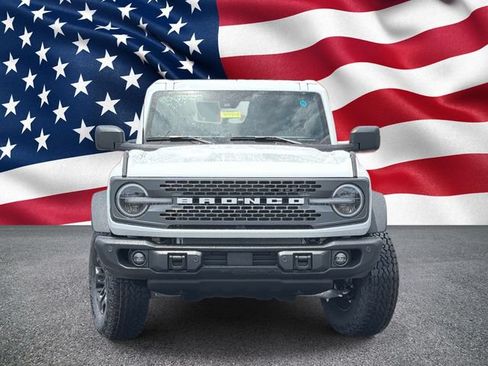 New 2026 Ford Bronco Badlands AWD/4WD image 3