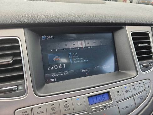 Used 2014 Hyundai Genesis 5.0 R-Spec RWD image 21