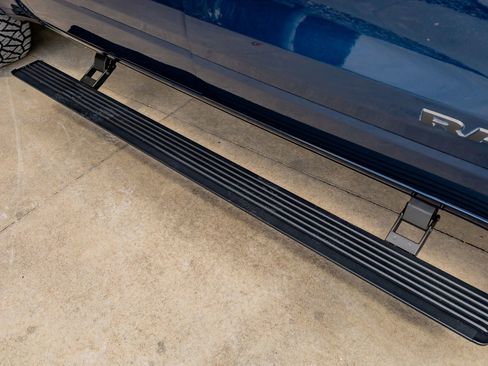 Used 2024 RAM 1500 Limited image 13