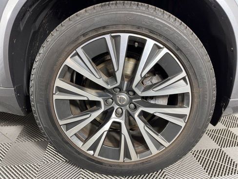 Used 2020 Volvo XC90 T6 Momentum AWD/4WD image 12