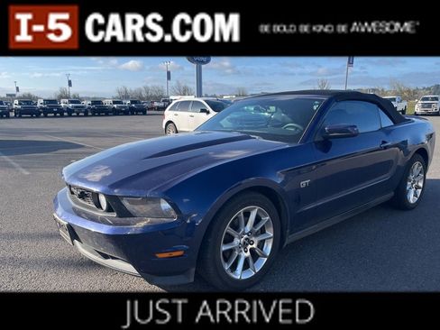 Used 2010 Ford Mustang GT image 1