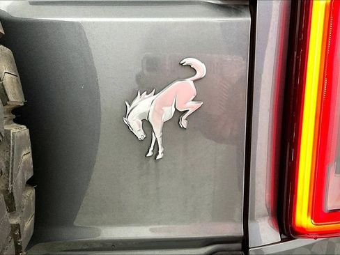 Used 2021 Ford Bronco Outer Banks image 14