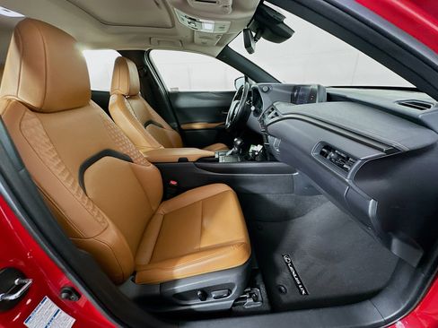 Used 2020 Lexus UX 250h w/ Premium Package image 31