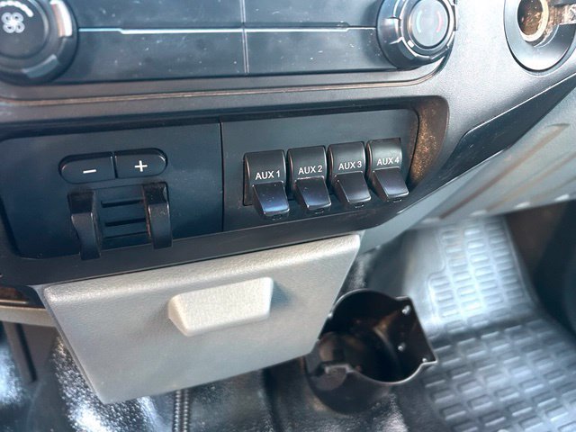 Used 2016 Ford F550 2WD Crew Cab Super Duty image 21