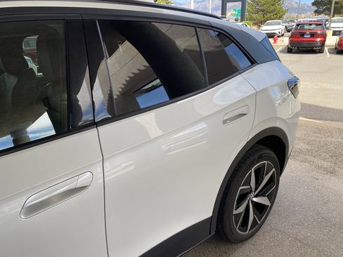 Used 2023 Volkswagen ID.4 Pro S image 48