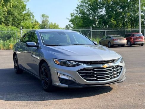 Used 2024 Chevrolet Malibu LT FWD image 4