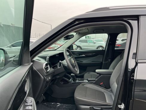 Used 2025 Chevrolet TrailBlazer LT image 23