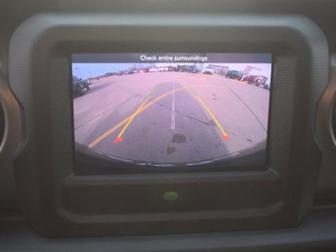 Used 2022 Jeep Wrangler Sport S image 22