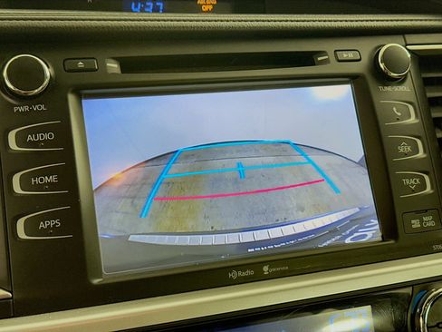 Used 2015 Toyota Highlander XLE image 23