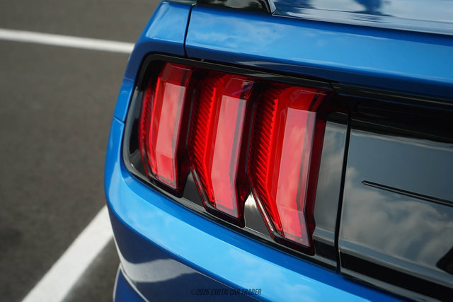 Used 2021 Ford Mustang Shelby GT500 w/ Carbon Fiber Track Pack RWD image 75