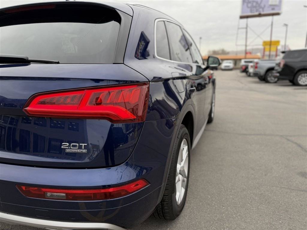 Used 2018 Audi Q5 2.0T Premium Plus w/ Premium Plus Package AWD/4WD image 12