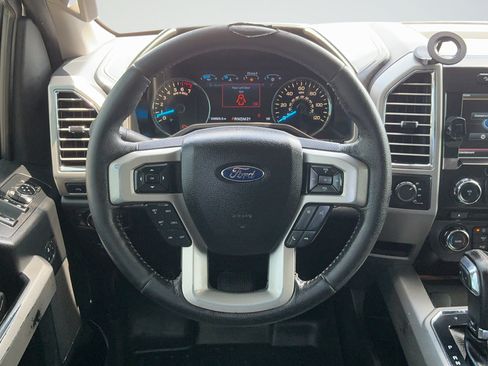 Used 2015 Ford F150 Lariat w/ Equipment Group 501A Mid AWD/4WD image 9