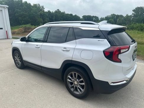 Used 2022 GMC Terrain SLT FWD image 6