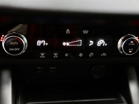 New 2026 Mitsubishi Outlander SE image 25