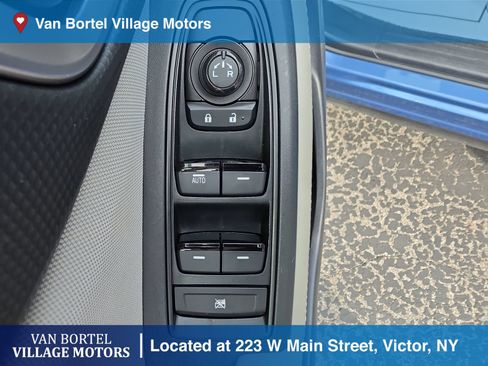 Used 2022 Subaru Forester AWD/4WD image 11