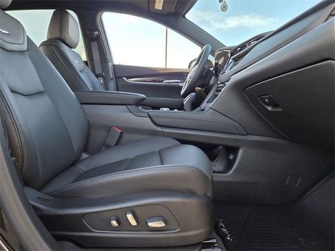 New 2025 Cadillac XT5 Premium Luxury image 13