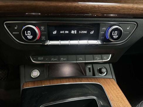 Used 2023 Audi Q5 2.0T Premium Plus w/ Convenience Package AWD/4WD image 24
