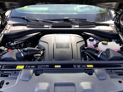 New 2026 Land Rover Range Rover SE AWD/4WD image 13