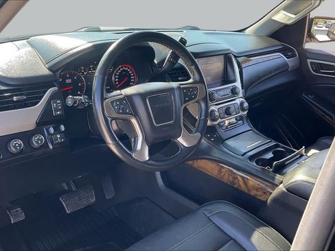 Used 2016 GMC Yukon Denali w/ Open Road Package AWD/4WD image 17