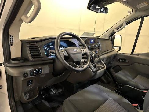 Certified 2025 Ford Transit 250 Low Roof w/ Exterior Upgrade Package RWD image 5