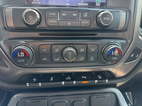 Used 2018 GMC Sierra 1500 SLT AWD/4WD image 28