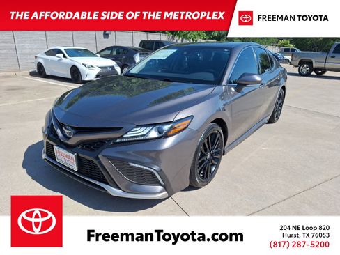 Used 2022 Toyota Camry XSE w/ Cold Weather Package FWD image 1