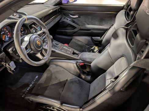 Used 2016 Porsche 911 GT3 RS image 5