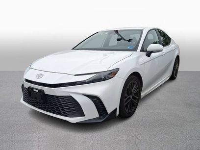 Used 2025 Toyota Camry SE