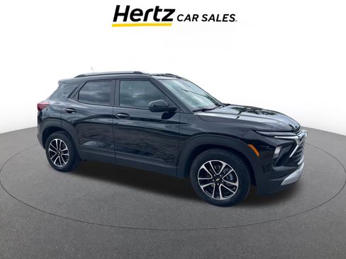 Used 2025 Chevrolet TrailBlazer LT image 1