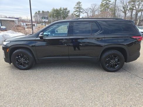 Used 2023 Chevrolet Traverse LT w/ Midnight/Sport Edition image 2